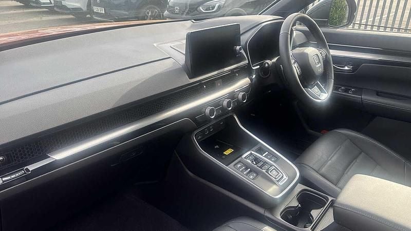 Used Honda CR-V Advance 184 HP (135 kW) 2025 Red SUV