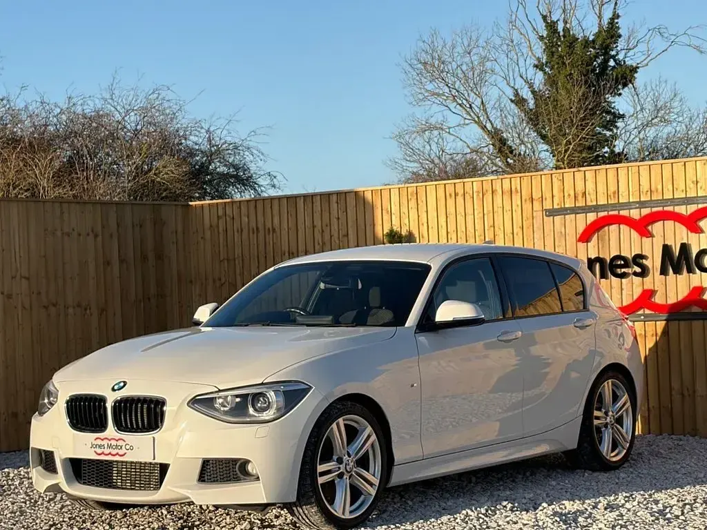 Used BMW 118 M Sport 170 HP (125 kW) 2014 White Hatchback