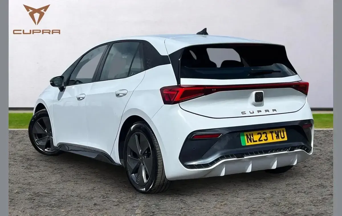 Used Cupra Born 150 kW (204 HP) 2023 White Hatchback