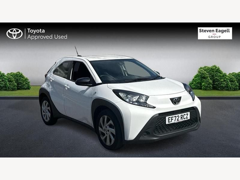 White Used 2022 Toyota Aygo PURE Hatchback | £11,728 (Fair price) - Image 1/3