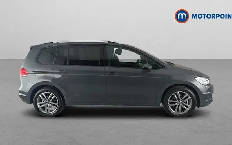 Used VW Touran Match 150 HP (110 kW) 2025 Grey MPV