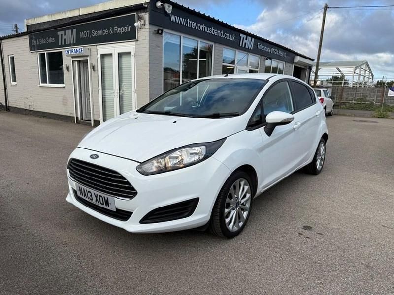 White Used 2013 Ford Fiesta Style Hatchback | £3,495 (Fair price) - Image 1/4