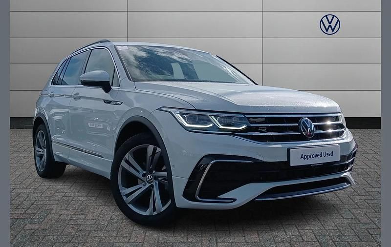 White Used 2024 VW Tiguan R-line Edition SUV | £29,499 (Fair price) - Image 1/4