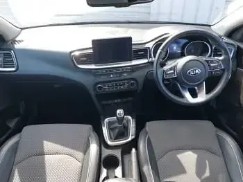 Used Kia Ceed 114 HP (83 kW) 2019 Grey Hatchback