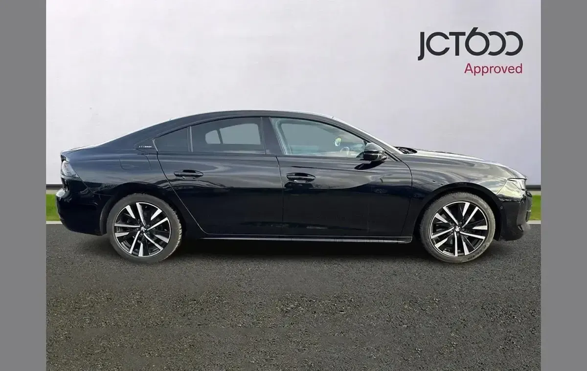 Used Peugeot 508 Premium 221 HP (162 kW) 2023 Black Hatchback