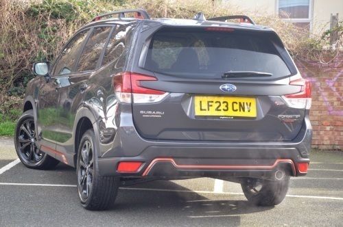 Usado Subaru Forester Sport 150 HP (110 kW) 2023 Cinzento SUV