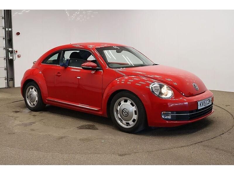 Used VW Beetle Design 150 HP (110 kW) 2015 Red Hatchback