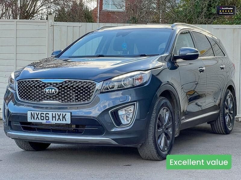 Grey Used 2016 Kia Sorento SUV | £13,495 (Fair price) - Image 1/4