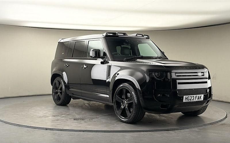 Używany Land Rover Defender S 525 KM (386 kW) 2023 SUV