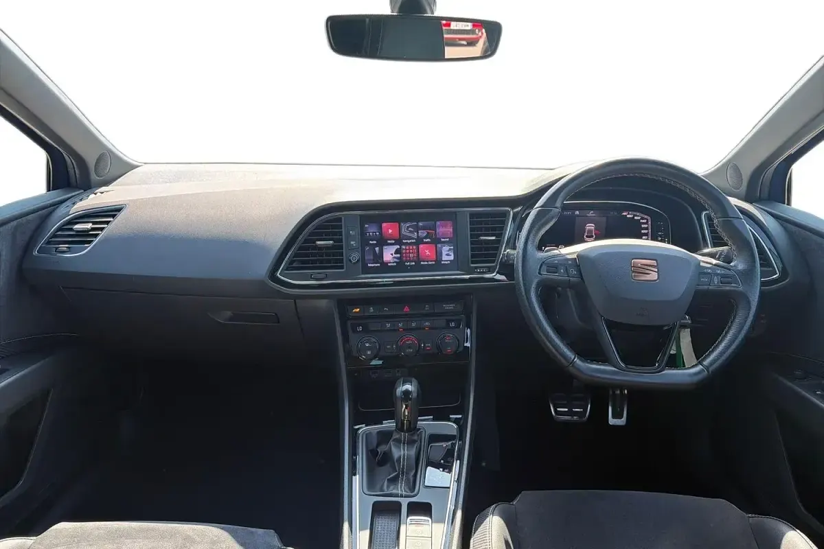 Used Seat Leon CUPRA 290 HP (213 kW) 2019 Blue Hatchback