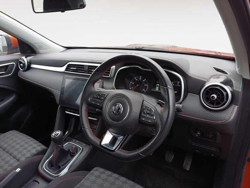 Used MG ZS Excite 106 HP (77 kW) 2022 Orange SUV