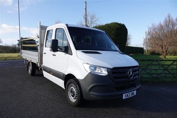 White Used 2021 Mercedes Sprinter Progressive Van | £19,188 (Fair price) - Image 1/1