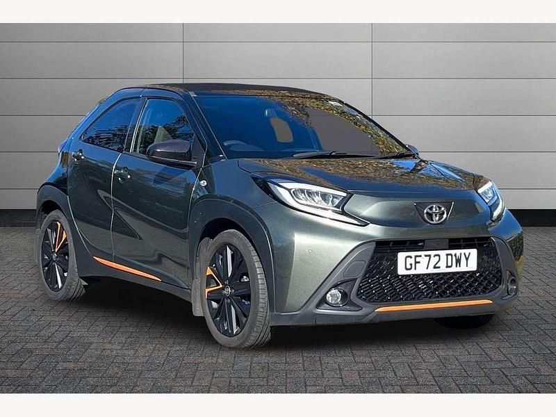 Green Used 2022 Toyota Aygo X Edition SUV | £14,195 - Image 1/2