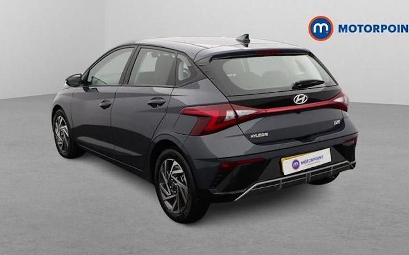 Used Hyundai i20 Advanced 101 HP (74 kW) 2024 Grey Hatchback