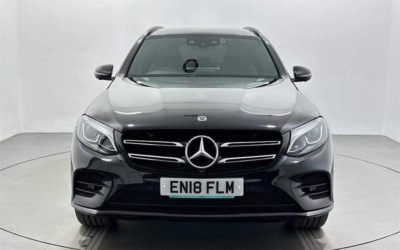 Used Mercedes GLC250 AMG Line Premium 211 HP (155 kW) 2018 Black Estate