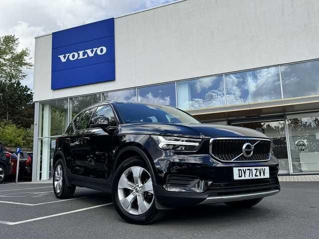 Used 2022 Volvo XC40 Momentum SUV | £20,850 (Fair price) - Image 1/4