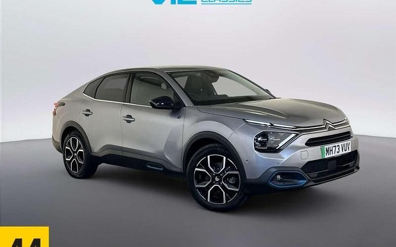Used Citroën e-C4 Shine 100 kW (136 HP) 2023 Sedan