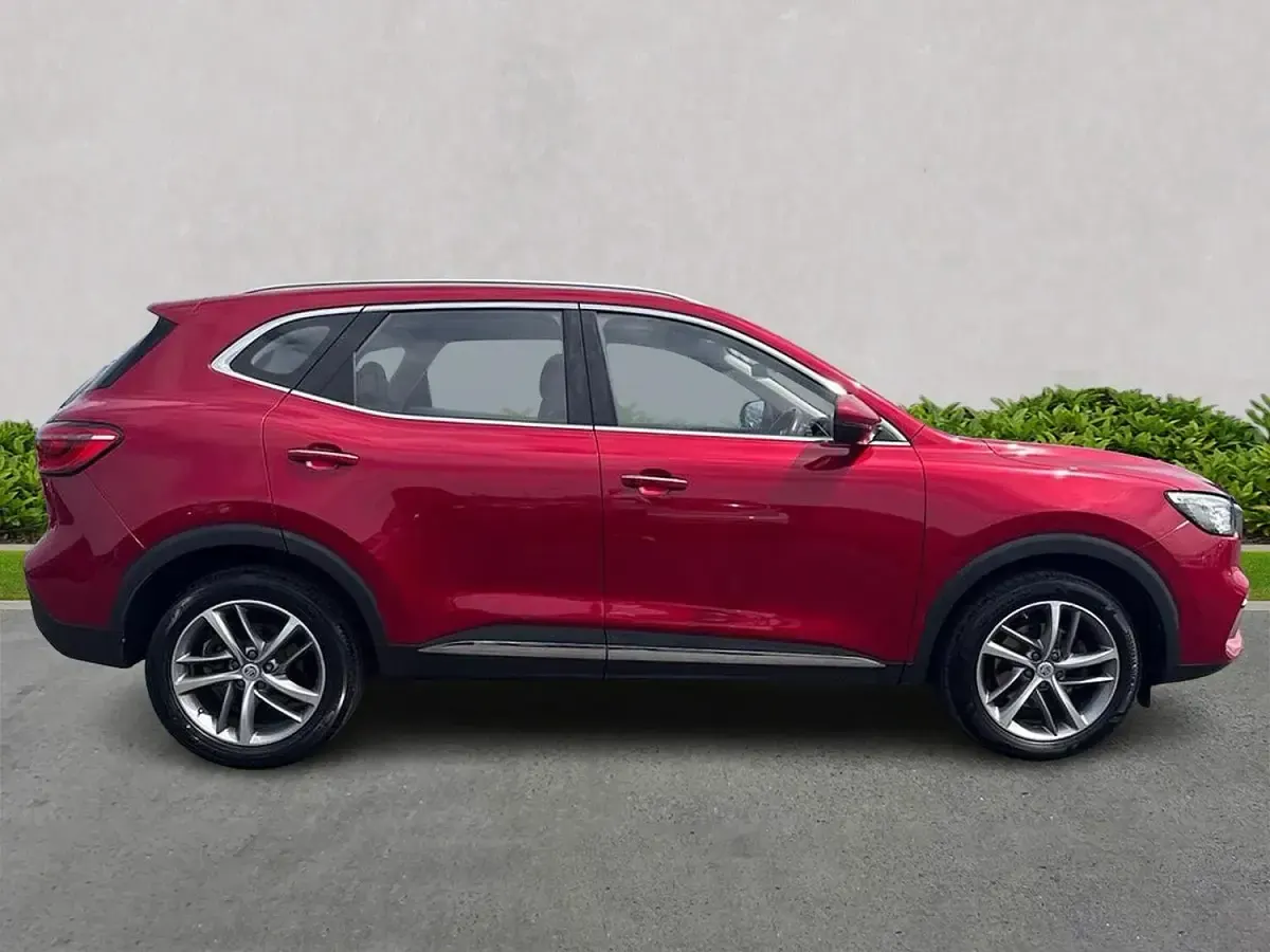 Used MG HS Excite 162 HP (119 kW) 2021 Red SUV