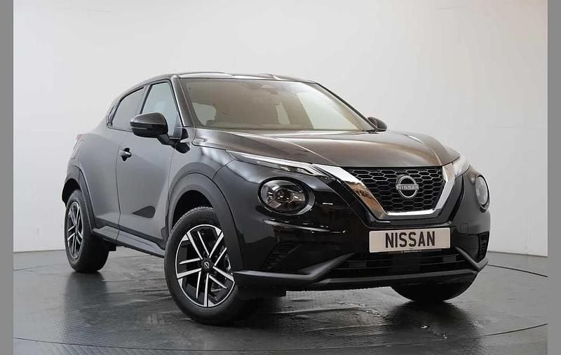 Black Used 2024 Nissan Juke N-Connecta SUV | £19,499 (A bit pricey) - Image 1/2