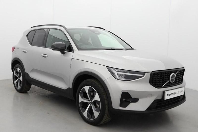 Silver Used 2025 Volvo XC40 Plus SUV | £31,495 (Fair price) - Image 1/1