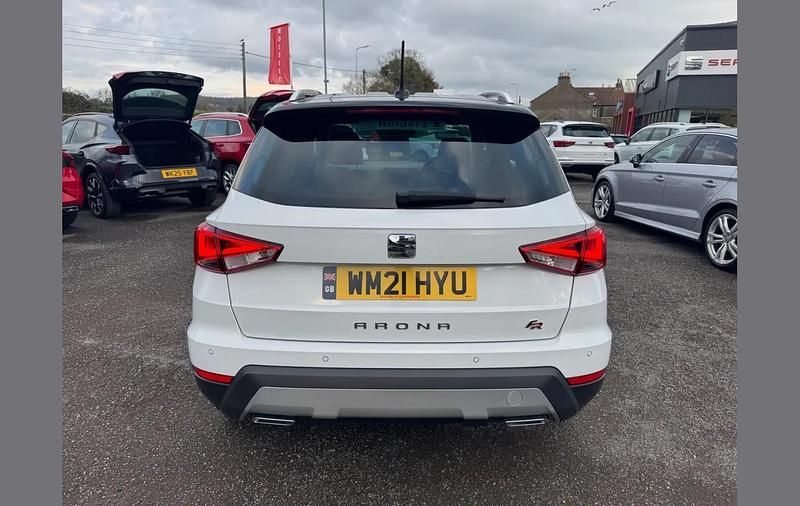 Used Seat Arona FR 108 HP (79 kW) 2021 White SUV