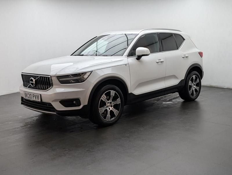 Used Volvo XC40 Inscription 163 HP (119 kW) 2020 White SUV