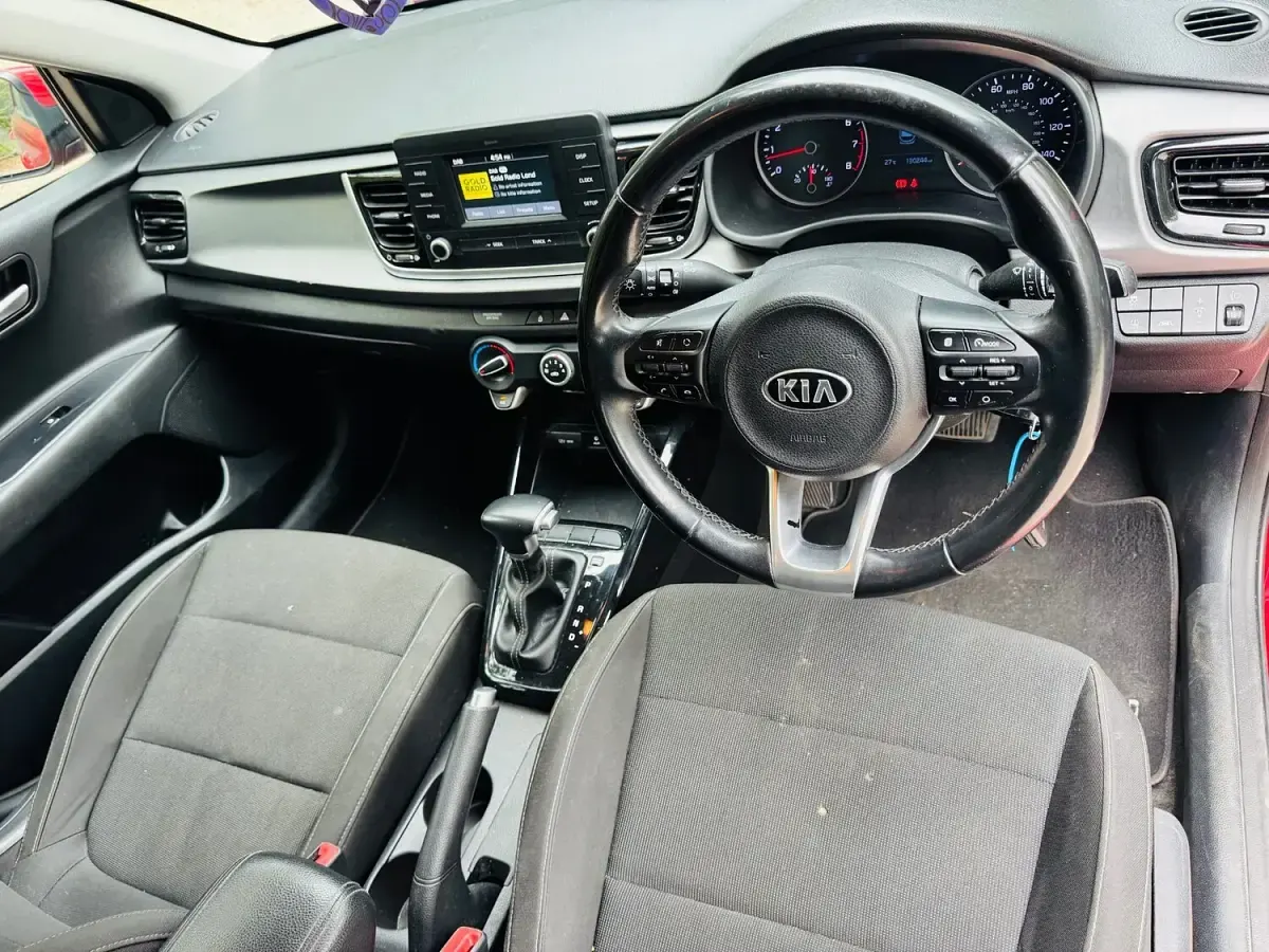 Used Kia Rio 2017 Red Hatchback