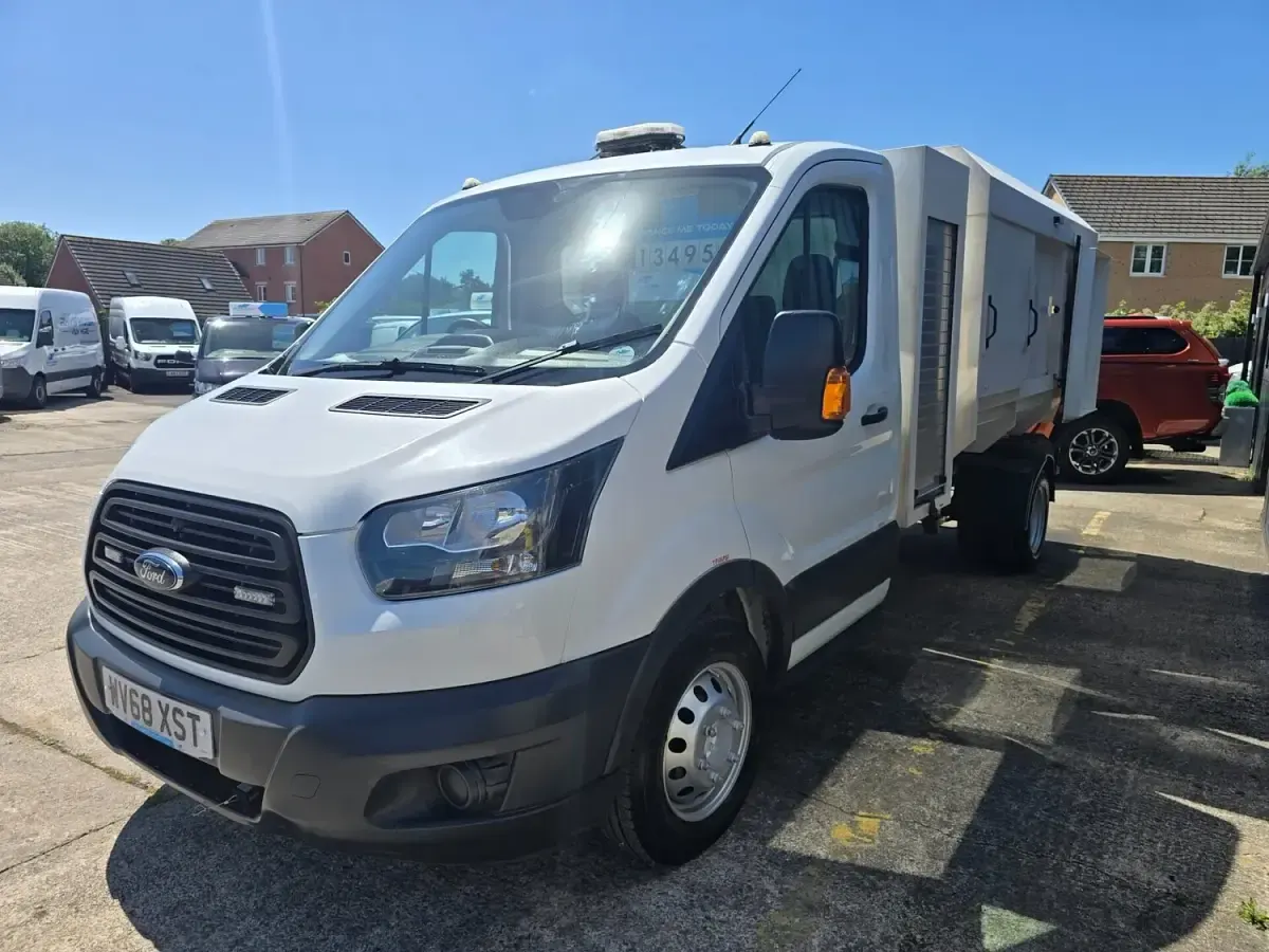 Used Ford Transit 2018 White Cabriolet