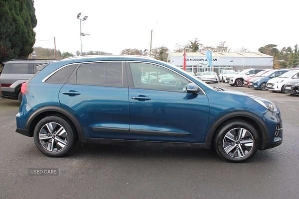 Used Kia Niro 139 HP (102 kW) 2022 Blue SUV