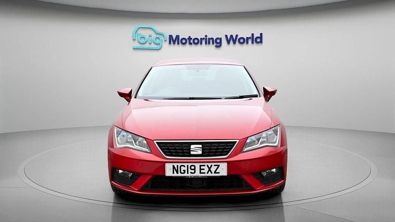 Used Seat Leon SE Dynamic 116 HP (85 kW) 2019 Hatchback