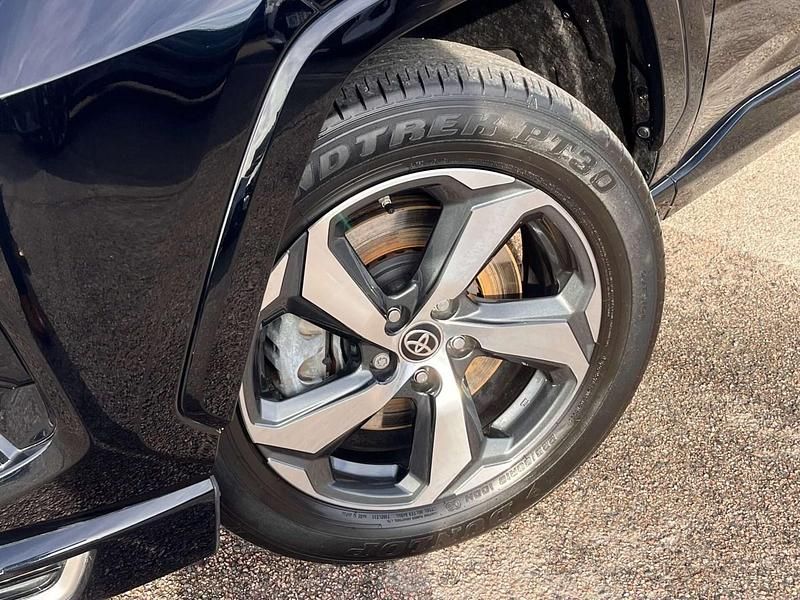 Used Toyota RAV4 Hybrid Design 301 HP (221 kW) 2024 Black SUV