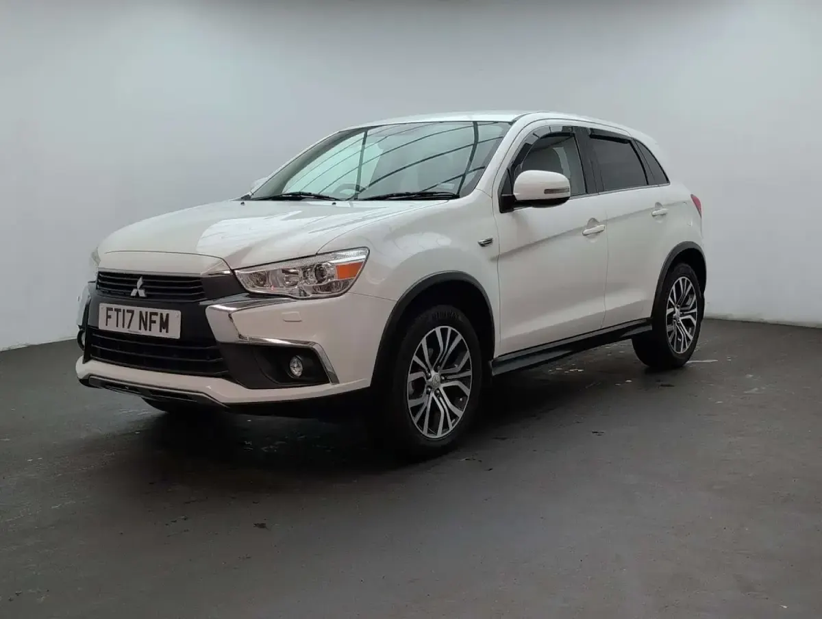 Used Mitsubishi ASX 117 HP (86 kW) 2017 White SUV