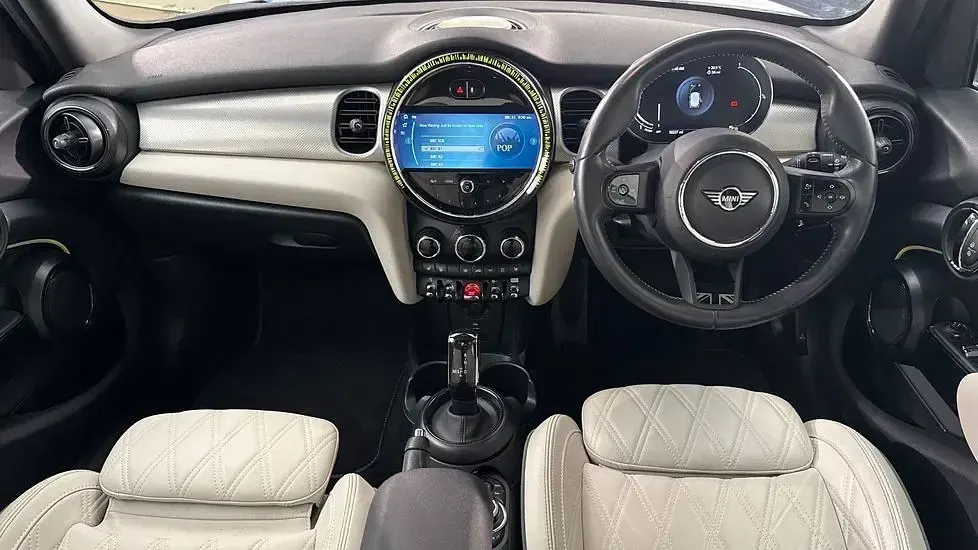 Used Mini Cooper Exclusive 134 HP (98 kW) 2023 Blue Hatchback