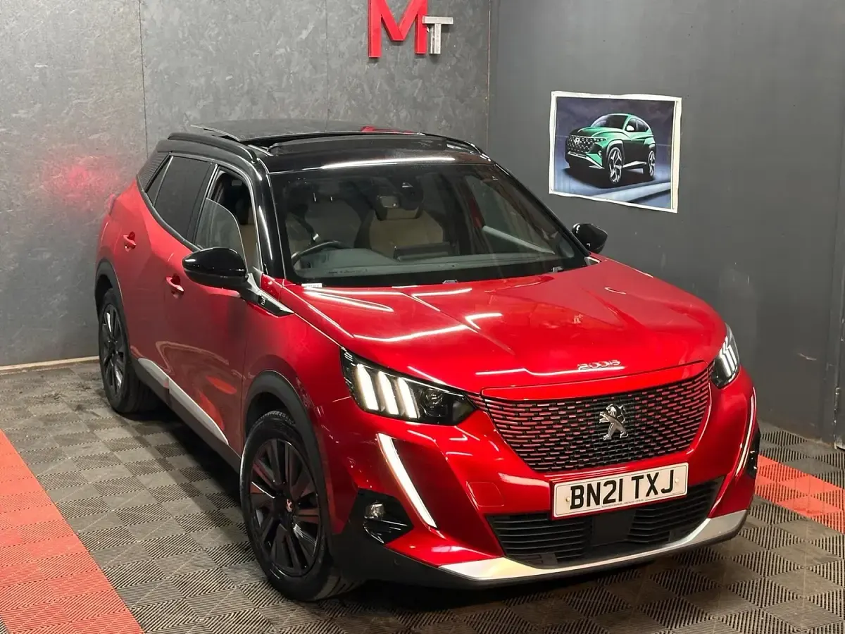 Used Peugeot 2008 Premium 100 kW (136 HP) 2021 Red SUV
