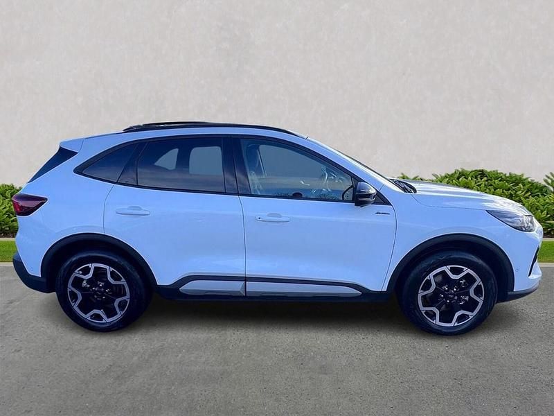 Used Ford Kuga Active 243 HP (178 kW) 2024 White SUV