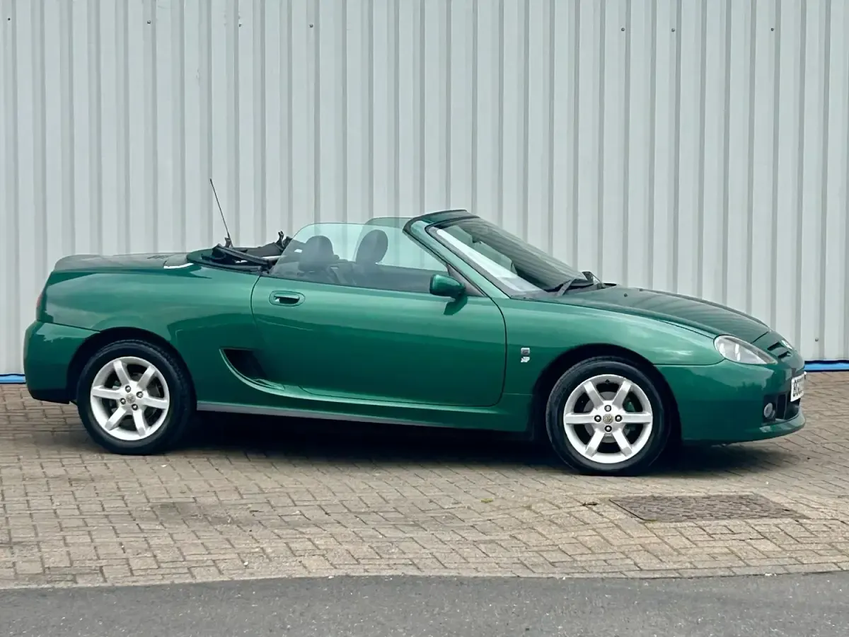 Used MG F 135 HP (99 kW) 2003 Green Cabriolet