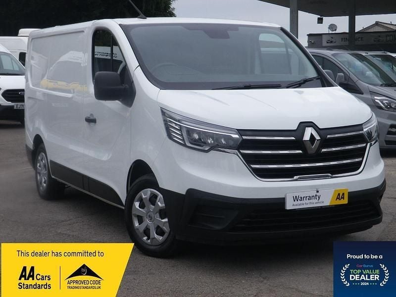 White Used 2023 Renault Trafic Business Van | £13,995 (Good price) - Image 1/4