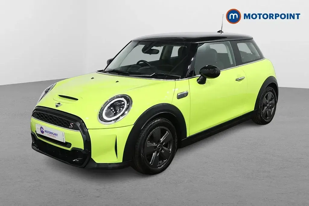 Begagnad Mini Cooper S Classic 2023 Gul Halvkombi
