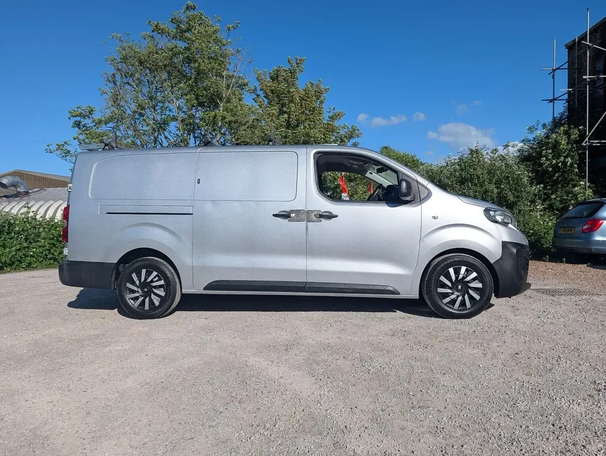 Used Peugeot Expert S 2018 Silver Van