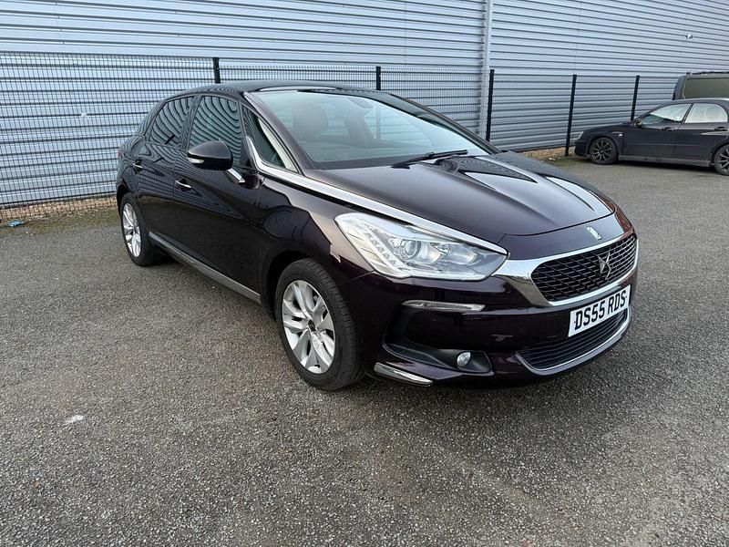 Usado DS Automobiles DS5 Elegance 120 CV (88 kW) 2017 Púrpura Utilitario