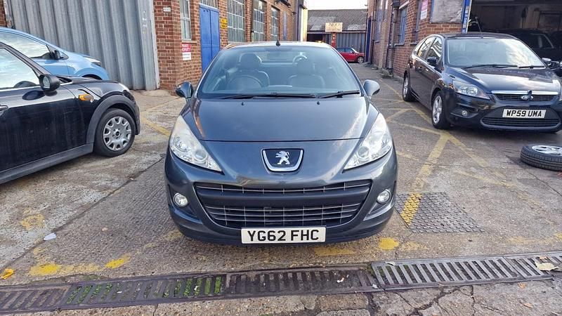 Used Peugeot 207 CC Allure 120 HP (88 kW) 2012 Grey Cabriolet