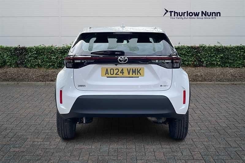 Used Toyota Yaris Cross 116 HP (85 kW) 2024 White SUV