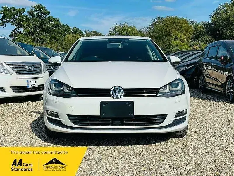 Used VW Golf VII Highline 122 HP (89 kW) 2016 White Hatchback