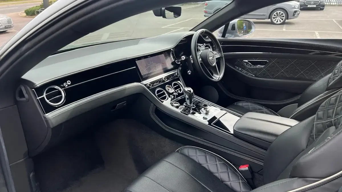 Begagnad Bentley Continental 2019 Grå Sportkupé