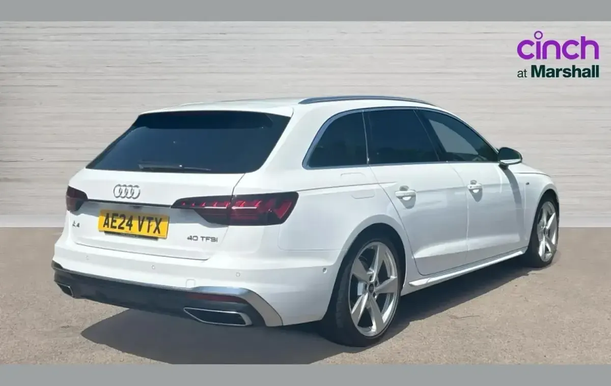 Used Audi A4 S-Line 204 HP (150 kW) 2024 White Estate
