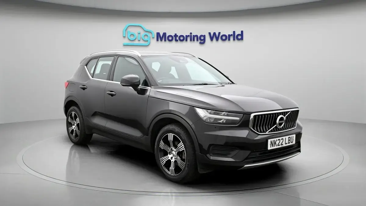 Usado Volvo XC40 Inscription 163 HP (119 kW) 2021 SUV