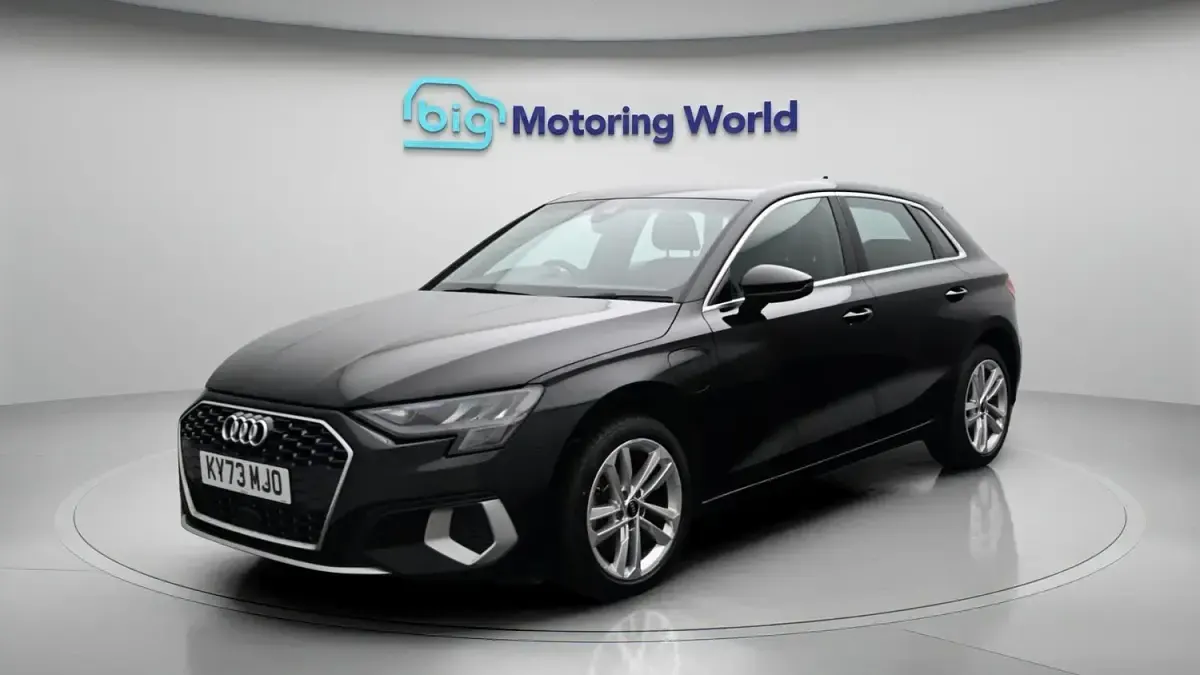 Usado Audi A3 Sportback e-tron Sport 2023 Preto Citadino