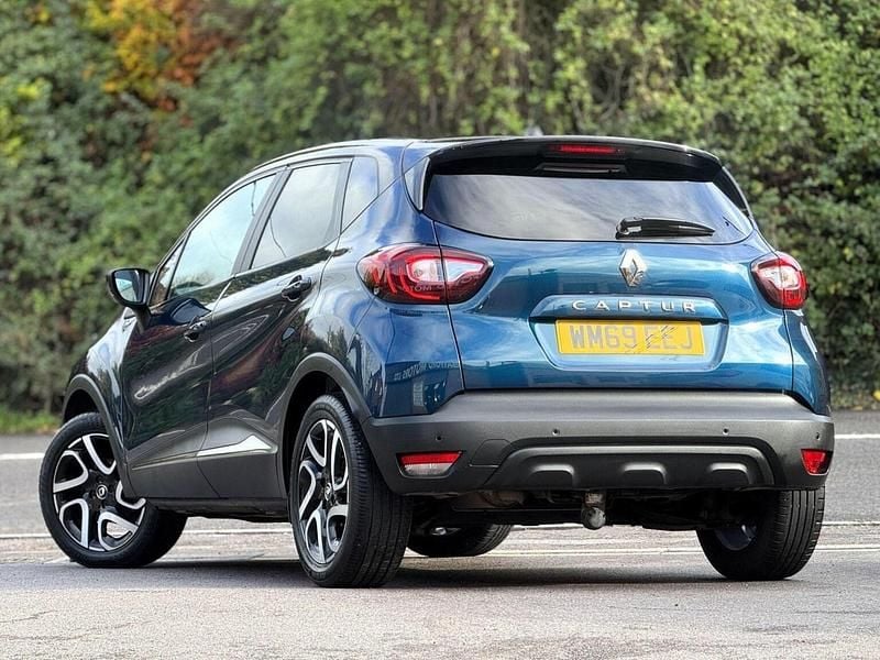 Used Renault Captur Iconic 2020 Blue SUV