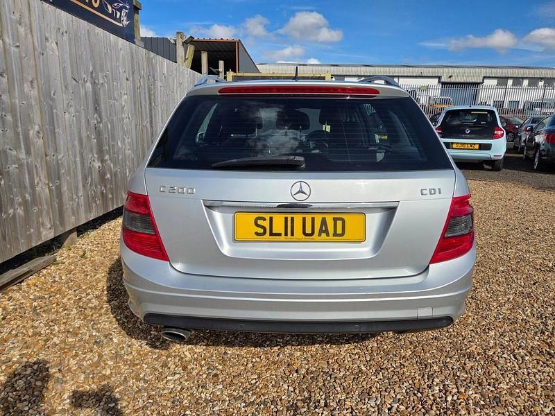 Used Mercedes C200 2011 Silver Estate