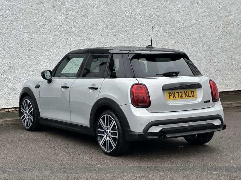 Used Mini Cooper Exclusive 134 HP (98 kW) 2022 Silver Hatchback